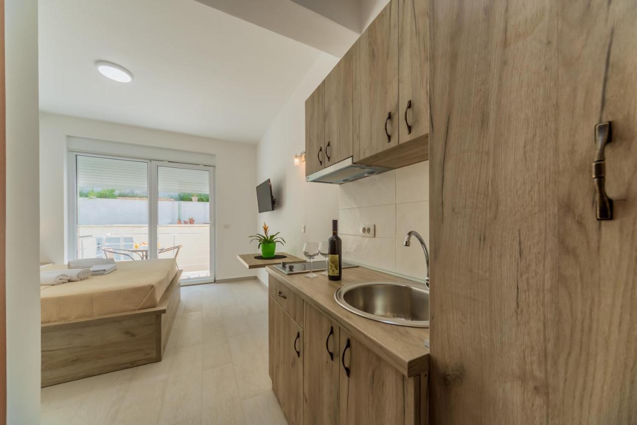 Grejm Lux Family Apartments Petrovac Eksteriør bilde