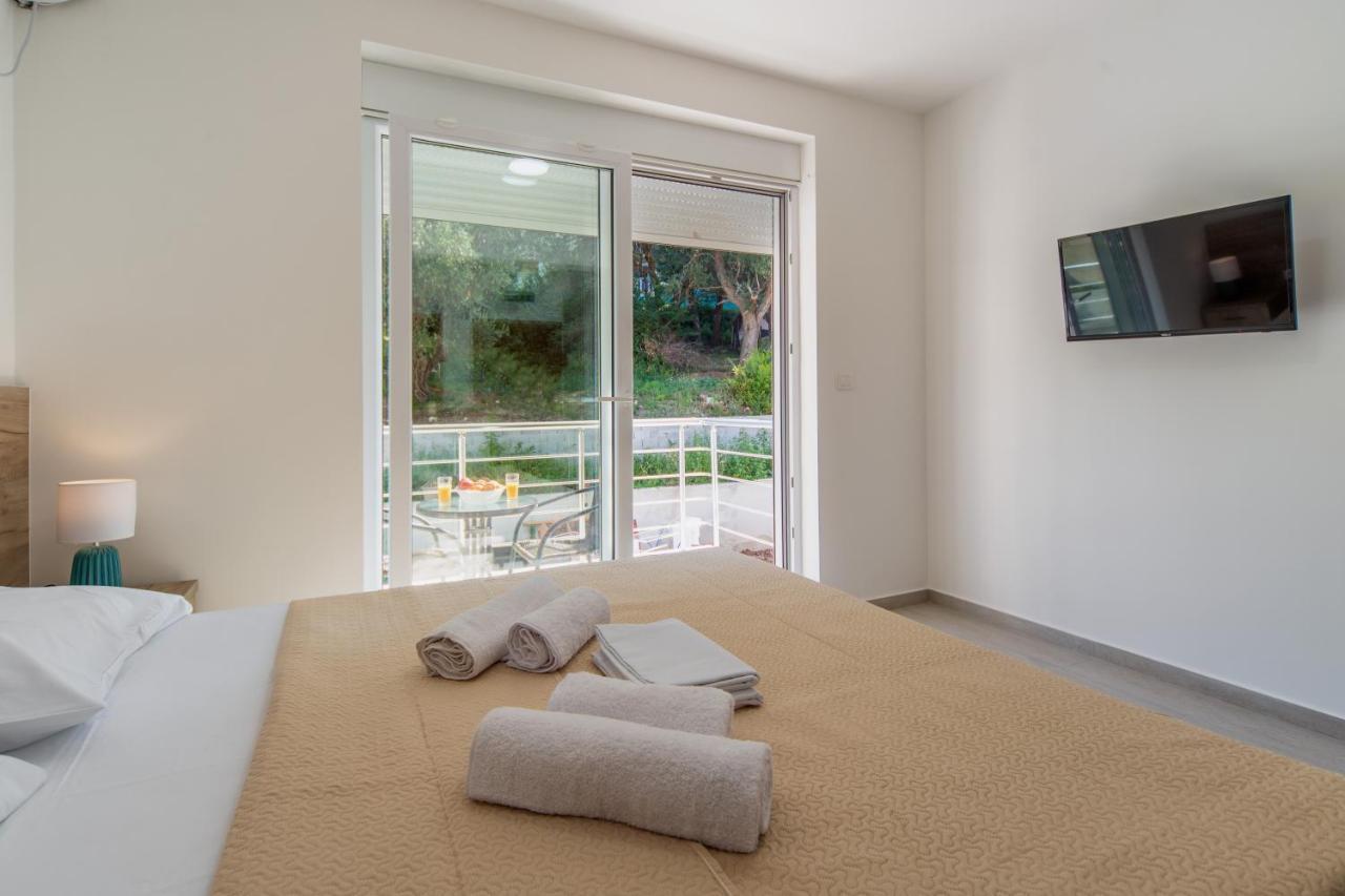 Grejm Lux Family Apartments Petrovac Eksteriør bilde