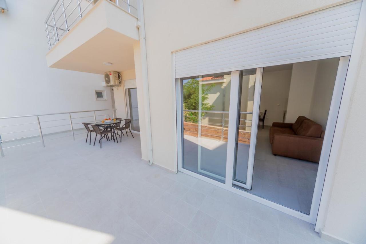 Grejm Lux Family Apartments Petrovac Eksteriør bilde