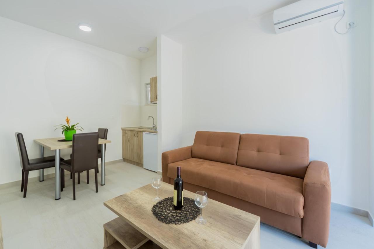 Grejm Lux Family Apartments Petrovac Eksteriør bilde