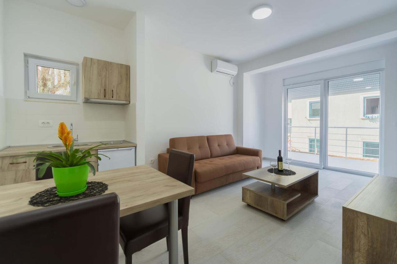 Grejm Lux Family Apartments Petrovac Eksteriør bilde