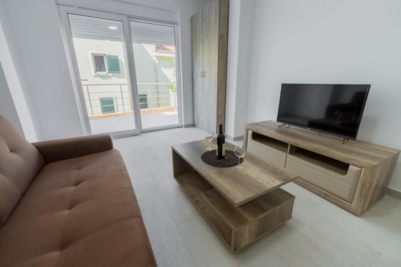 Grejm Lux Family Apartments Petrovac Eksteriør bilde