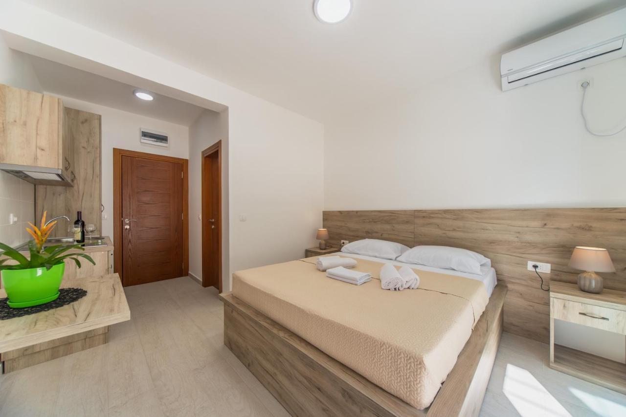 Grejm Lux Family Apartments Petrovac Eksteriør bilde