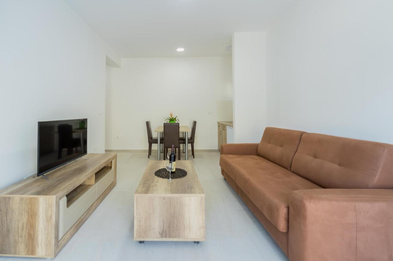 Grejm Lux Family Apartments Petrovac Eksteriør bilde