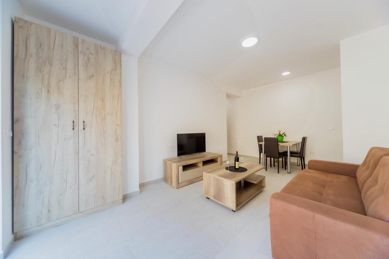 Grejm Lux Family Apartments Petrovac Eksteriør bilde