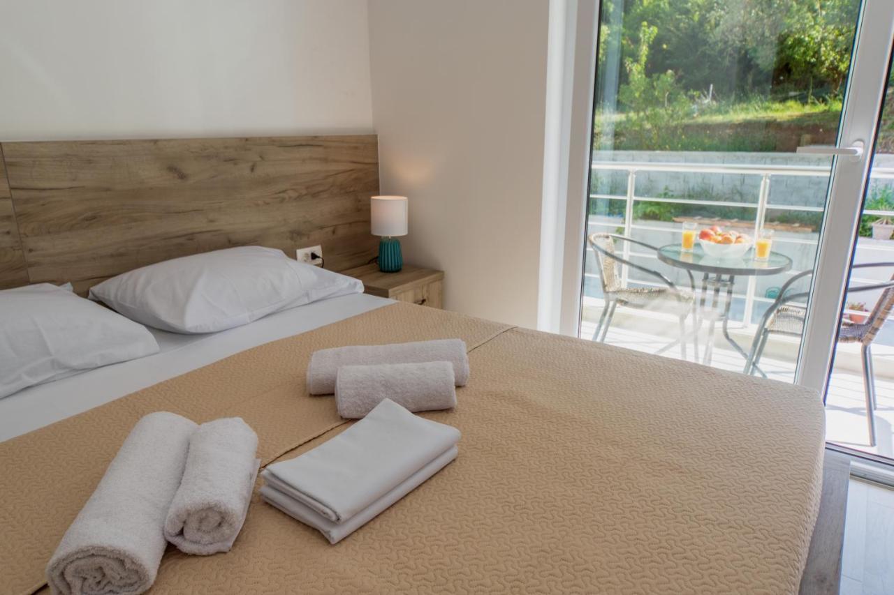 Grejm Lux Family Apartments Petrovac Eksteriør bilde