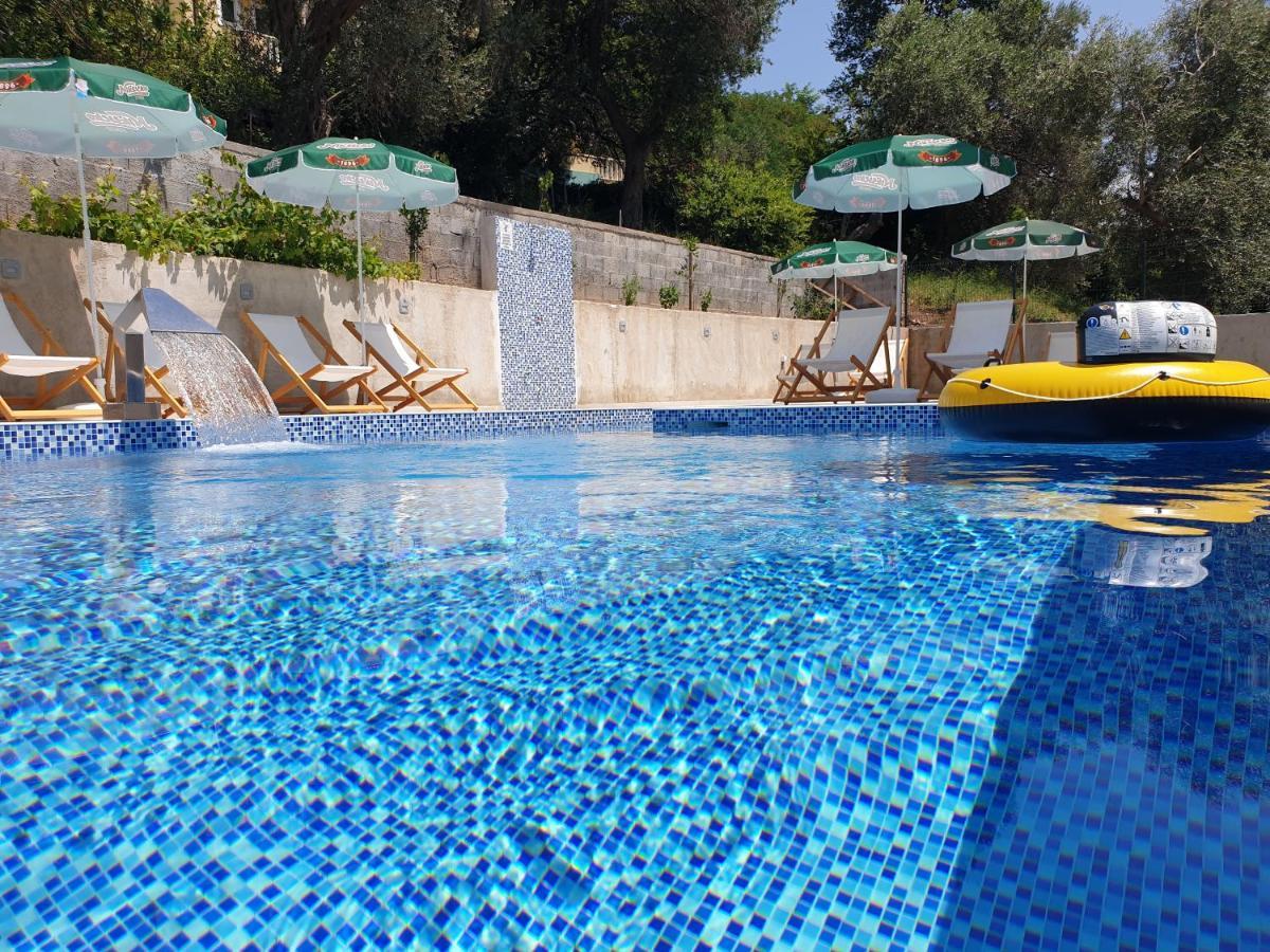Grejm Lux Family Apartments Petrovac Eksteriør bilde
